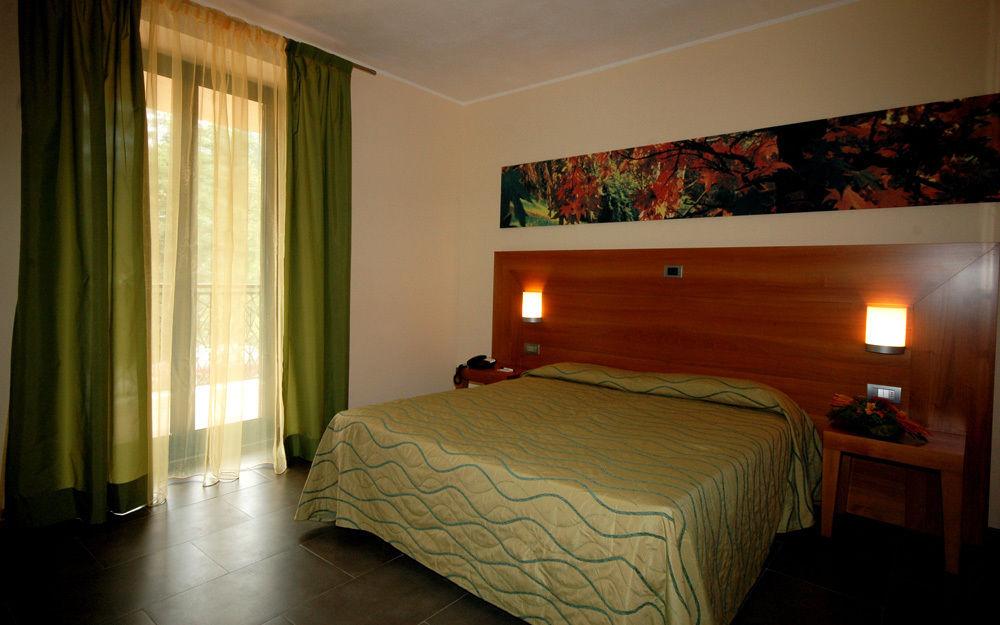 Hotel Langhe & Monferrato Costigliole d'Asti Ngoại thất bức ảnh