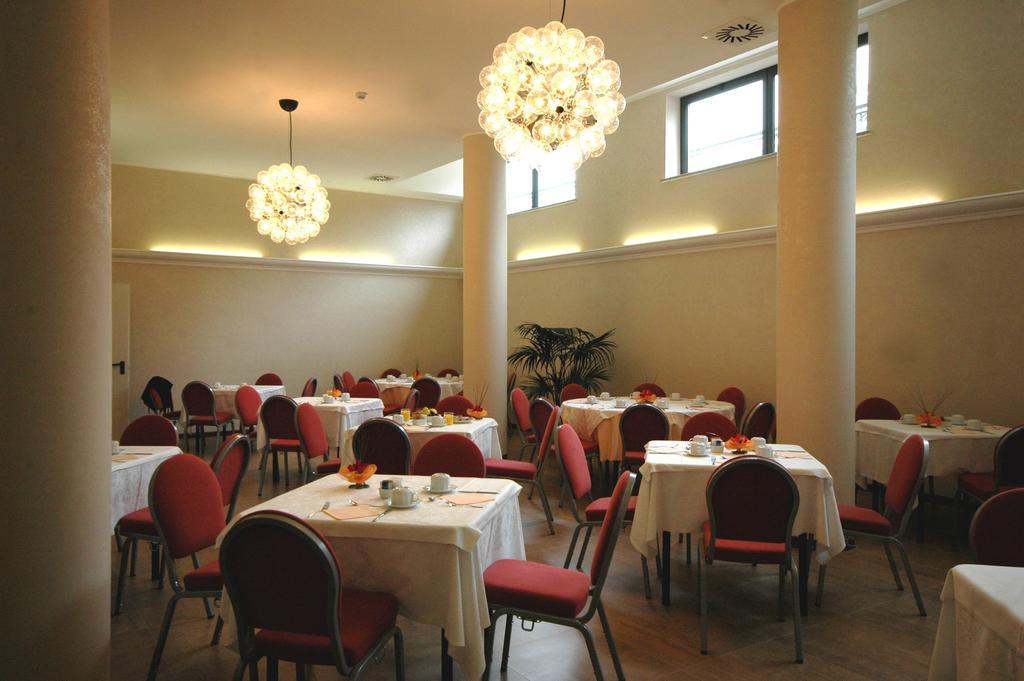 Hotel Langhe & Monferrato Costigliole d'Asti Ngoại thất bức ảnh