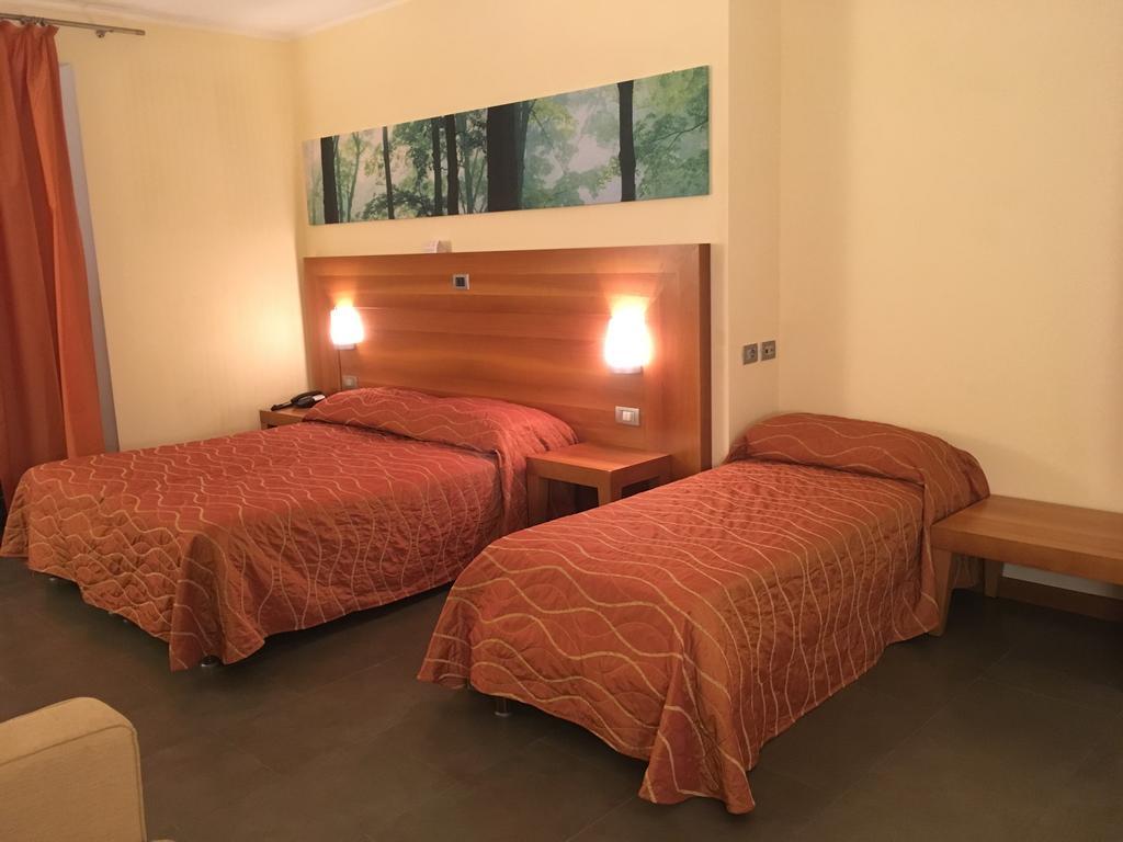 Hotel Langhe & Monferrato Costigliole d'Asti Ngoại thất bức ảnh