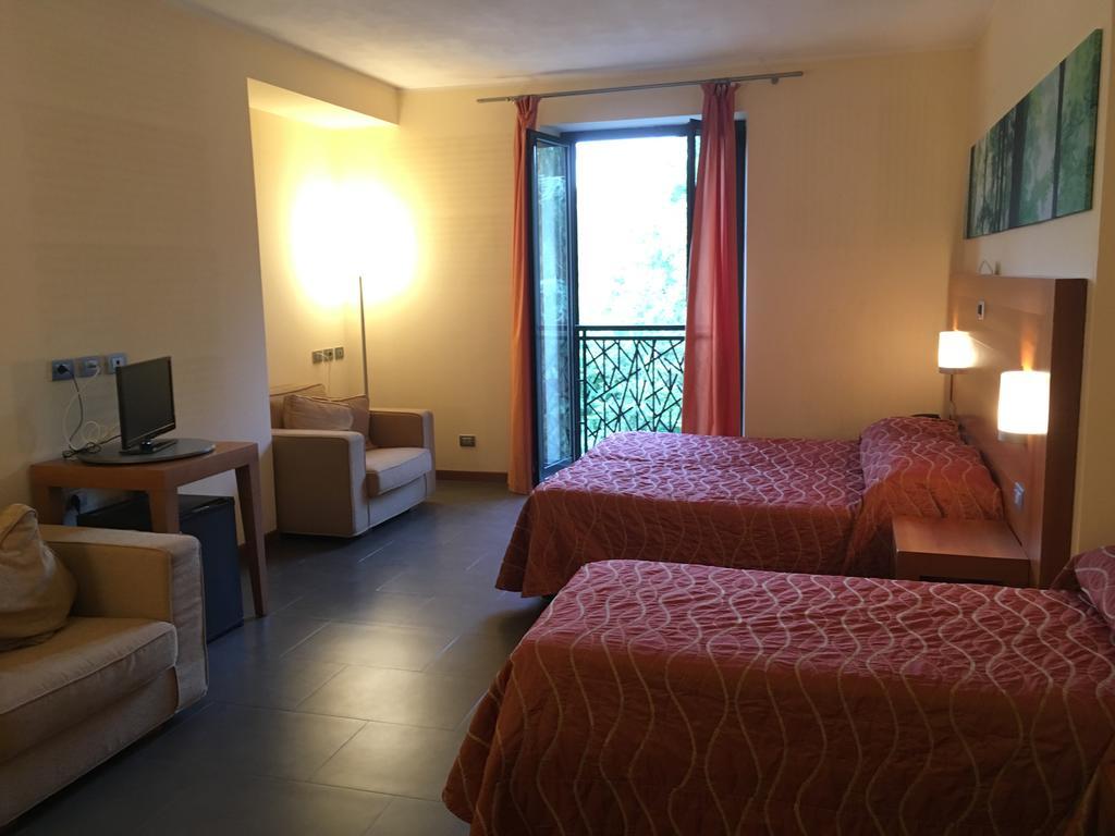 Hotel Langhe & Monferrato Costigliole d'Asti Ngoại thất bức ảnh