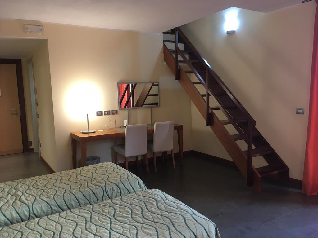 Hotel Langhe & Monferrato Costigliole d'Asti Ngoại thất bức ảnh
