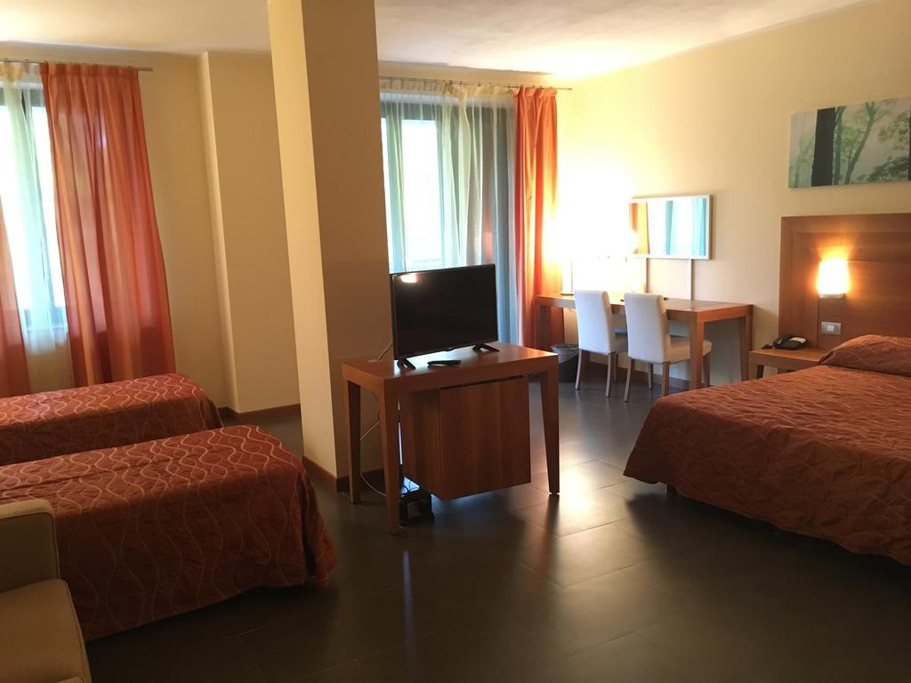 Hotel Langhe & Monferrato Costigliole d'Asti Ngoại thất bức ảnh
